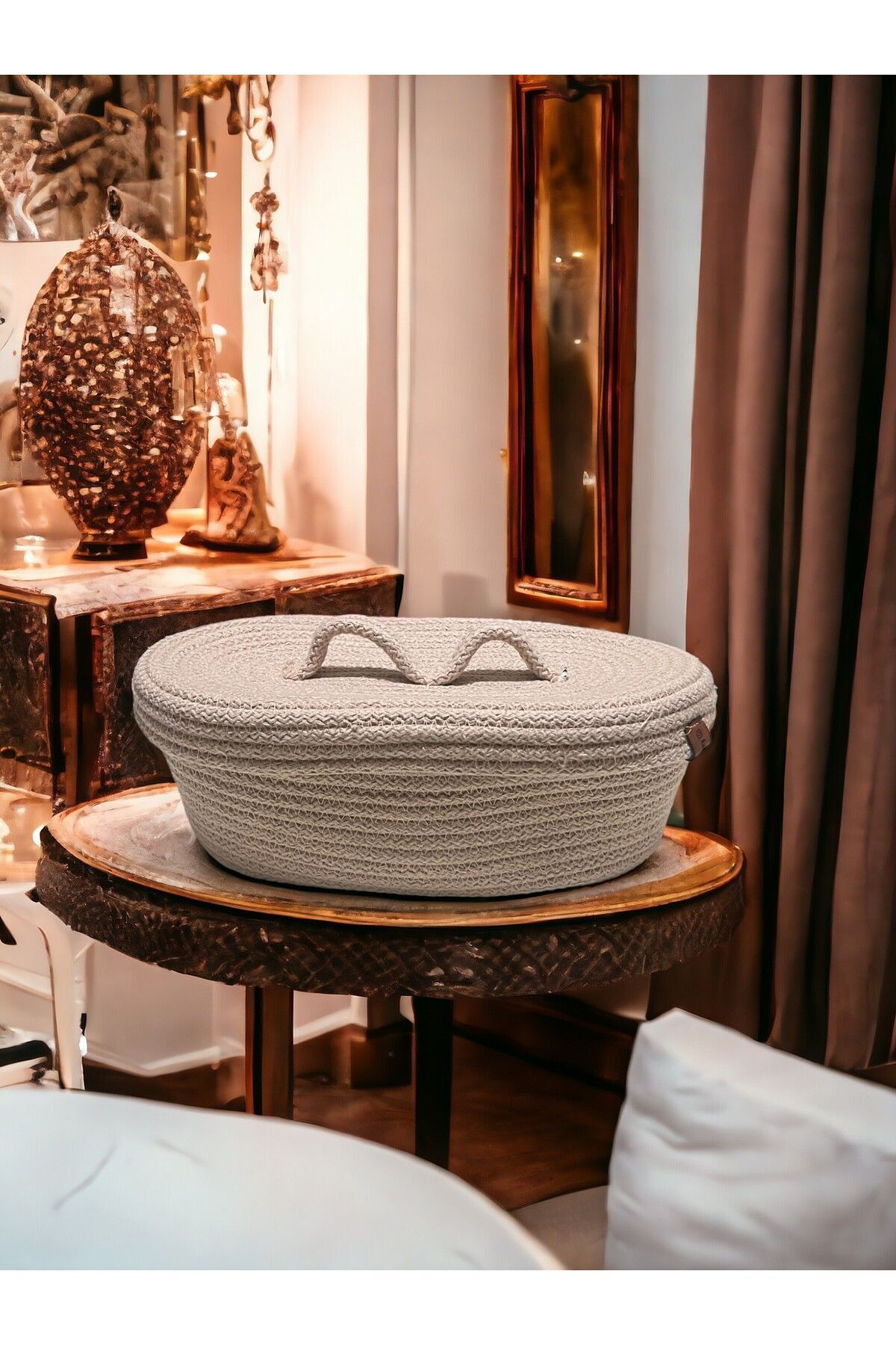 Dekoratif Kapaklı Oval Örgü Sepet