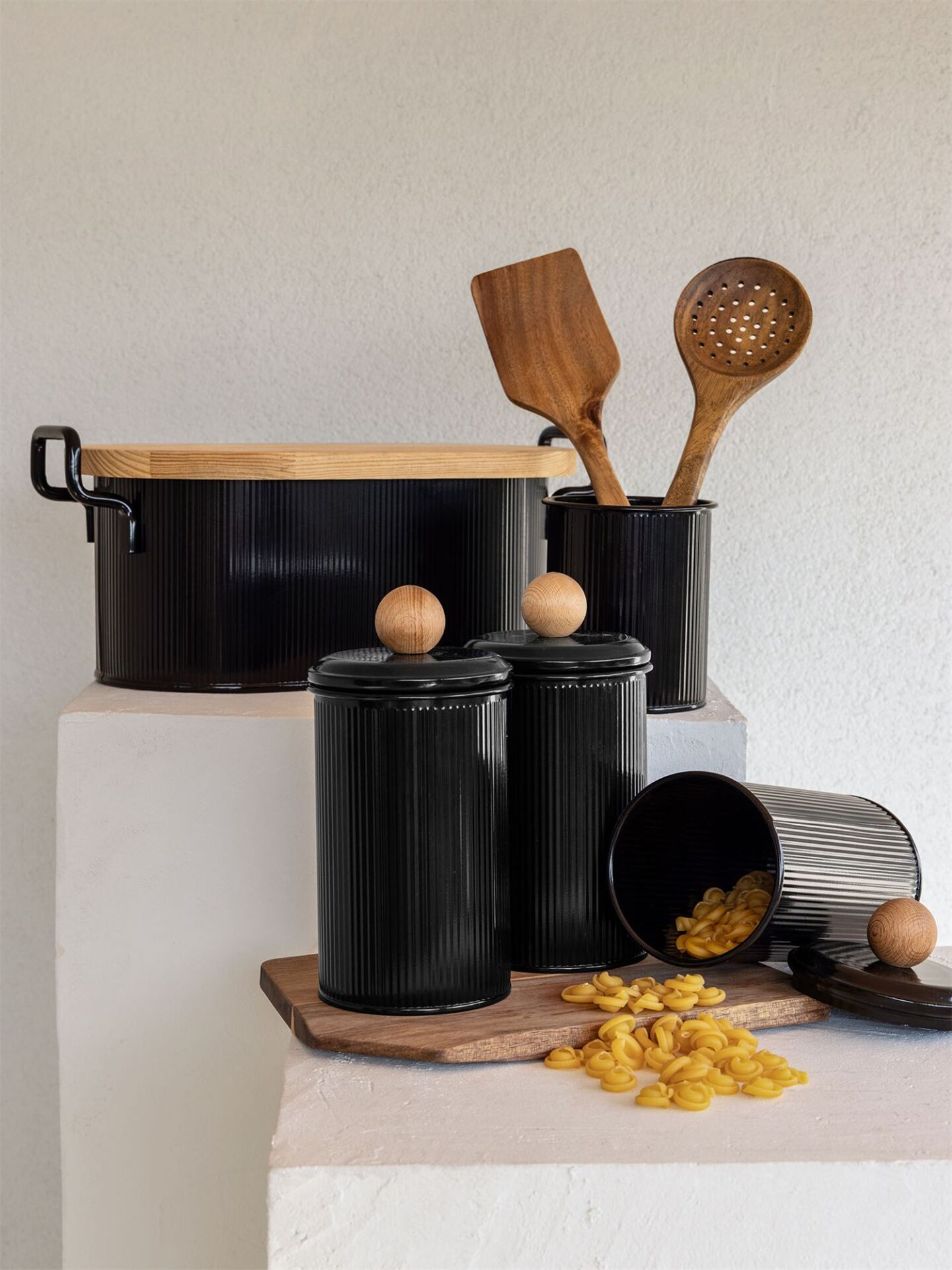 The Mia Stripe Ahşap Kapaklı Ekmek Saklama Kutusu 40x22x18cm