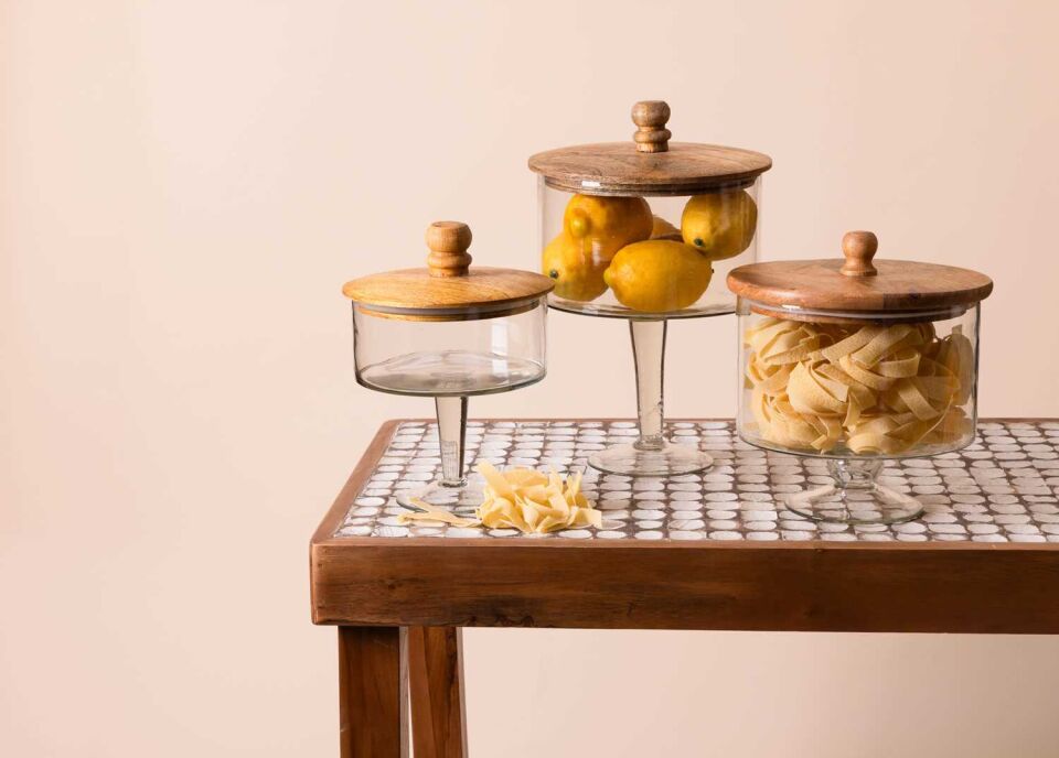 The Mia Madera Ayaklı Kurabiye Kavanozu 26x17x17 cm