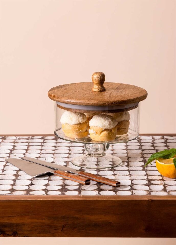 The Mia Madera Ayaklı Kurabiye Kavanozu 18x17x17 cm