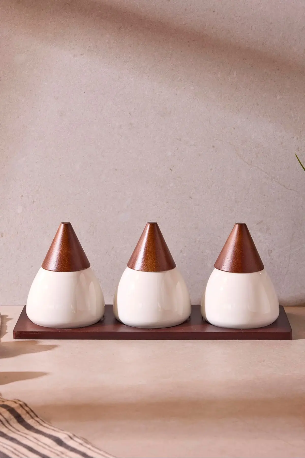 Perotti Sharp Porselen 3'lü Baharatlık Seti Ergonomik Tasarım Çok Amaçlı Mutfak Organizeri