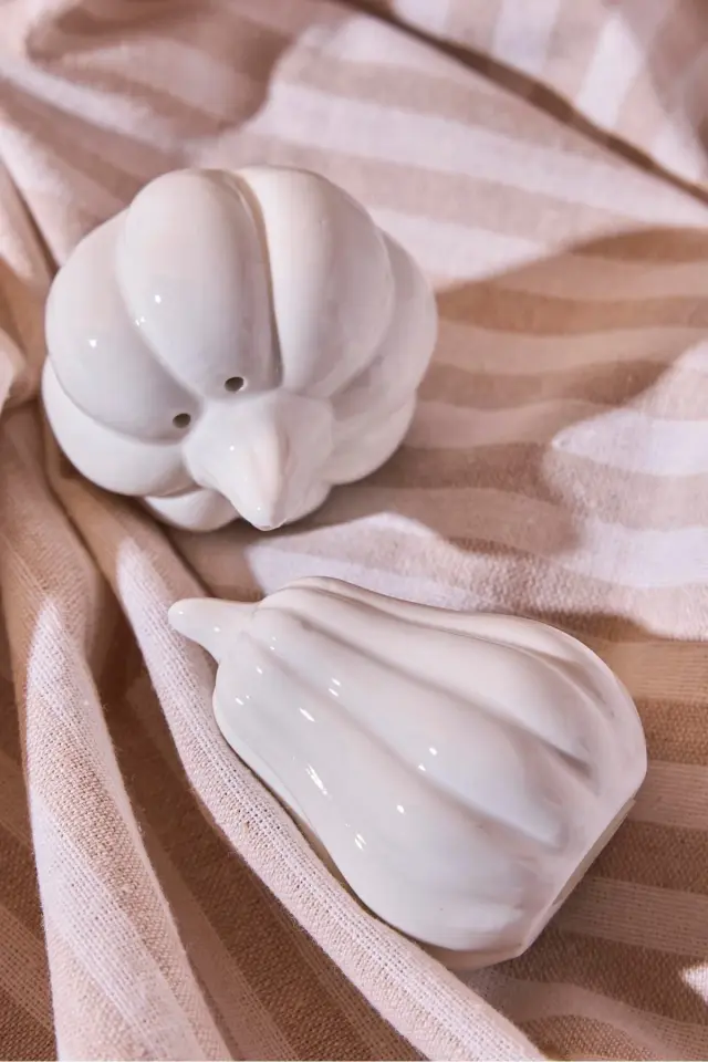 Perotti Pumpkin Porselen 2'li Tuzluk Seti Dekoratif Kabak Formlu Çok Amaçlı Ergonomik Baharatlık