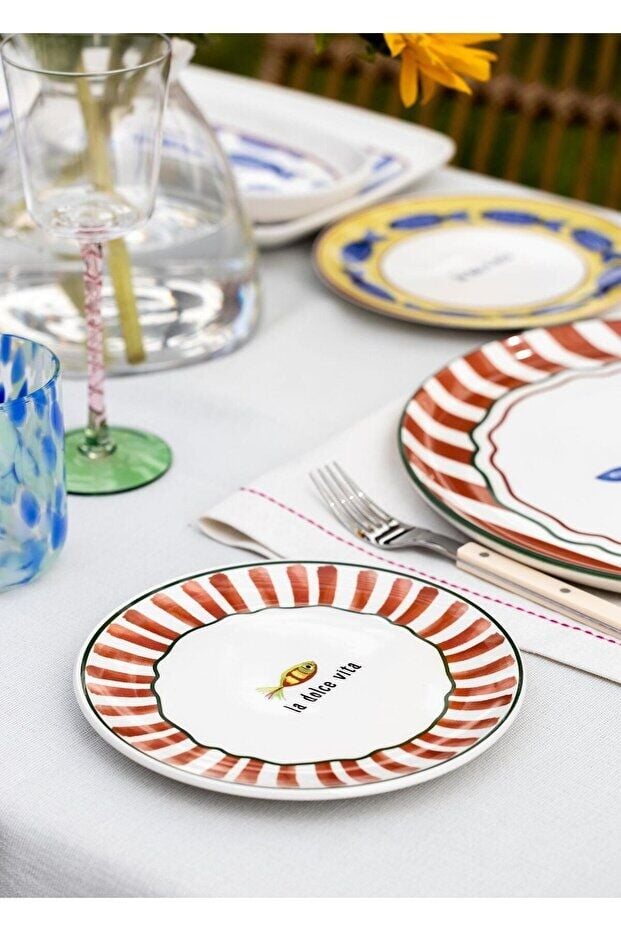 The Mia Fish Serisi 6'lı Pasta Tabağı Seti 19 cm Balık Desenli Renkli Seramik Tabak Seti