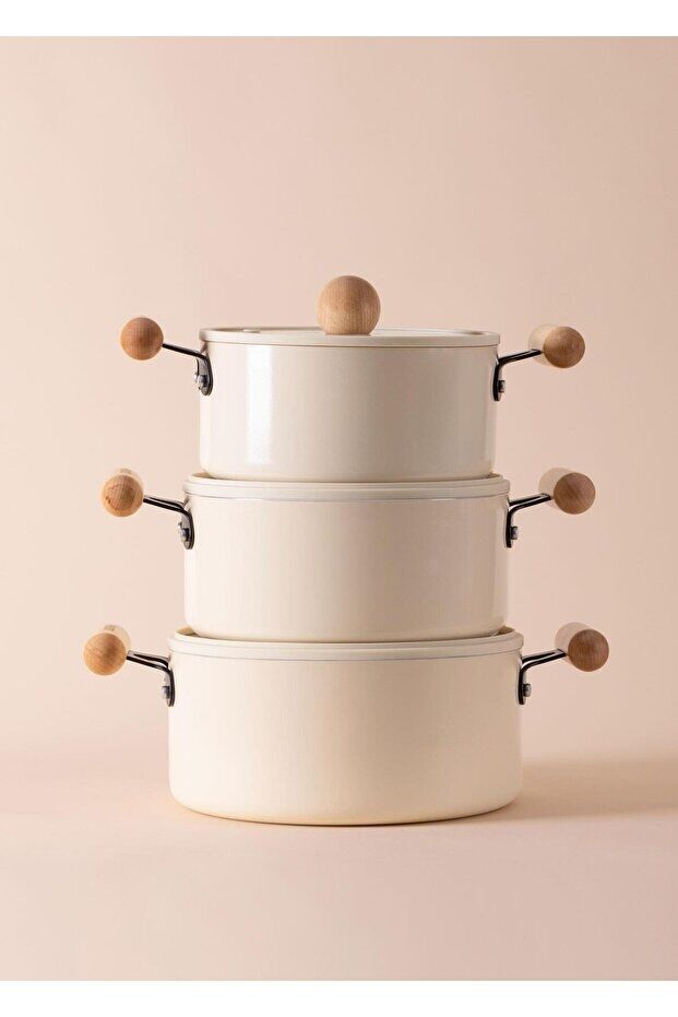 The Mia Cucina Di Mia Derin Tencere 22 cm