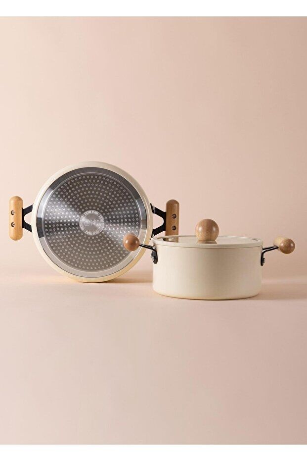 The Mia Cucina Di Mia Derin Tencere 22 cm